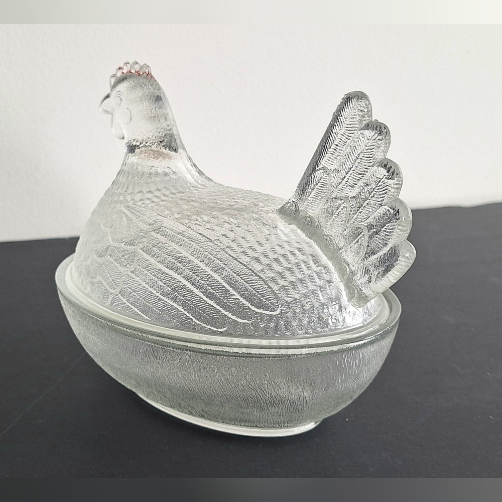 Hen on nest Indiana Glass - Picture 6 of 14
